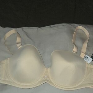 NWT Elegant Cream Underwire Bra